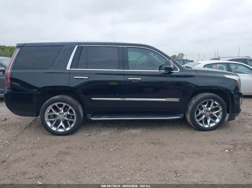 CADILLAC ESCALADE - zdjęcie 13