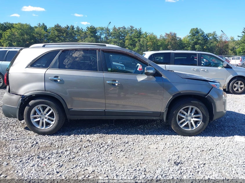 KIA SORENTO 2015 VIN 5XYKT3A67FG660236