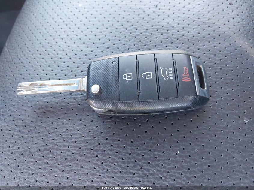 KIA SORENTO 2015 VIN 5XYKT3A67FG660236