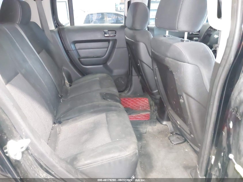 2007 HUMMER H3 SUV · Фото 8