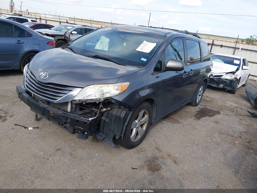Vin: 5tdkk3dc9fs689163, lot: 46679192, toyota sienna le 8 passenger 20152