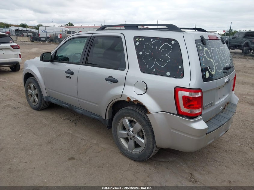 Vin: 1fmcu0dg1ckb54813, lot: 46679263, ford escape xlt 20123