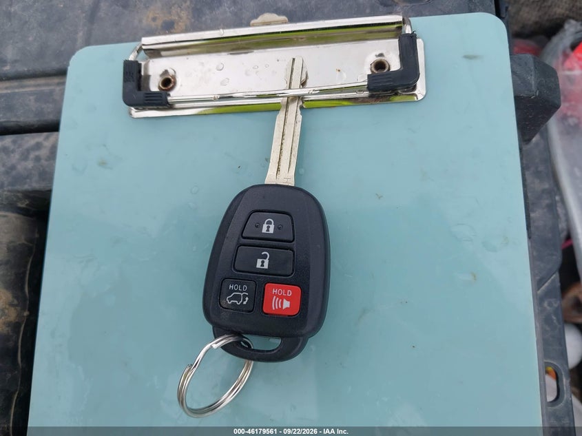 TOYOTA RAV4 - zdjęcie 11