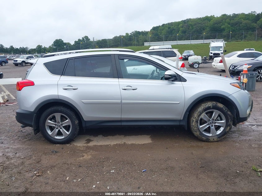 TOYOTA RAV4 - zdjęcie 13