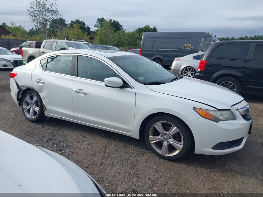 2015 ACURA ILX 2.0L · Фото 13