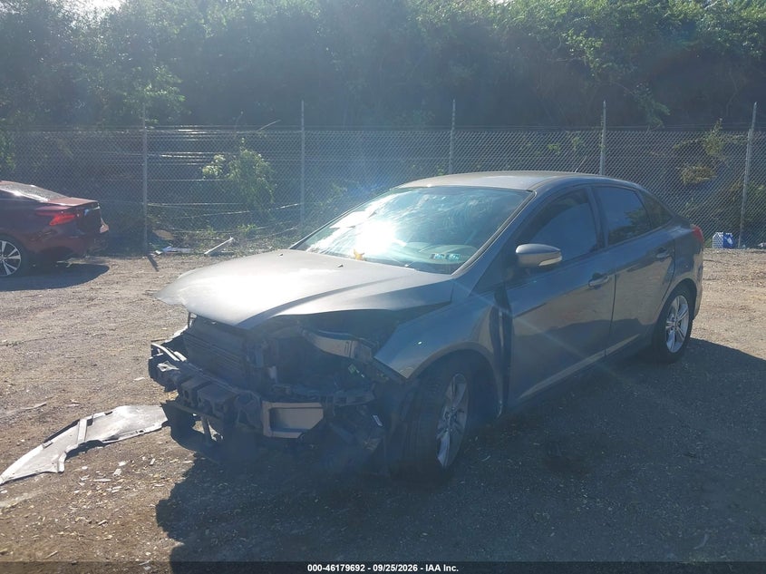 2014 Ford Focus, Невідомо, IAAI, VIN 1FADP3F2XEL353140 — фото 2