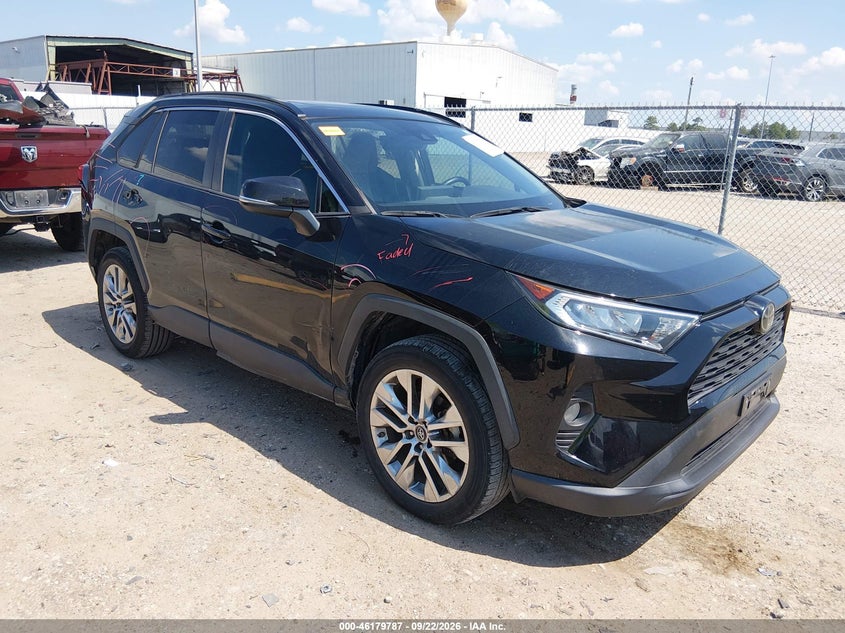 TOYOTA RAV4 - zdjęcie 1