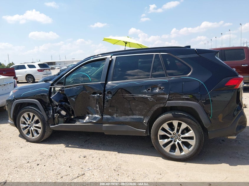 TOYOTA RAV4 - zdjęcie 14