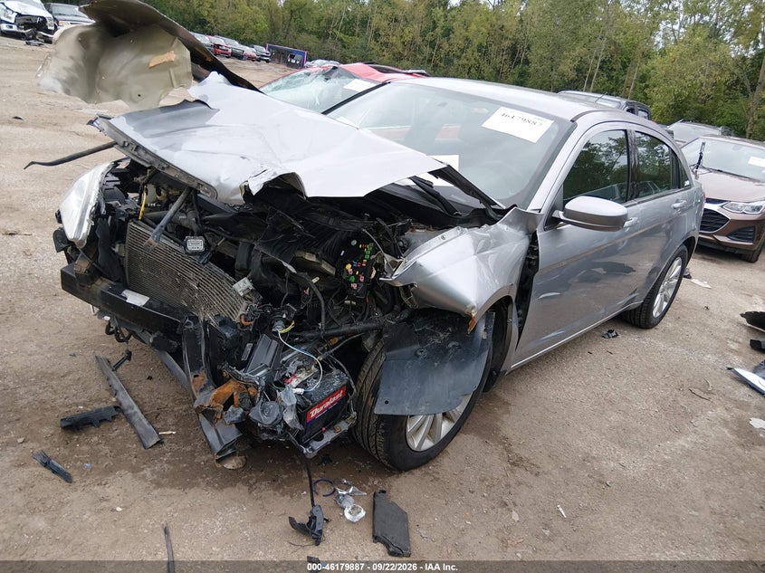 Vin: 1c3ccbbb6dn743595, lot: 46679747, chrysler 200 touring 20132