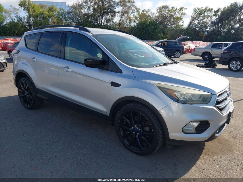 Vin: 1fmcu0gd8huc80017, lot: 46679768, ford escape se 2017 img_1