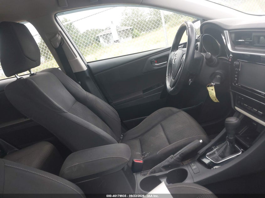TOYOTA COROLLA IM - zdjęcie 5