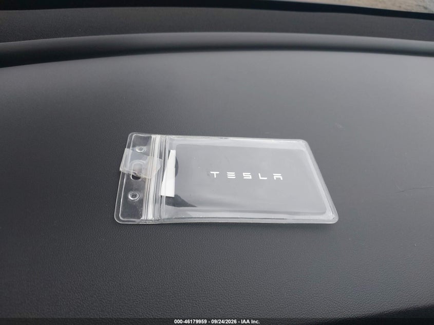 TESLA MODEL Y - zdjęcie 11
