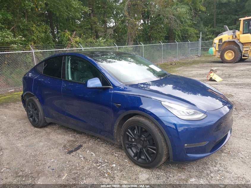 TESLA MODEL Y - zdjęcie 13
