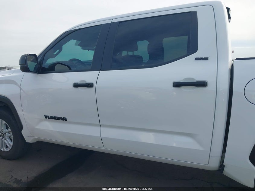 TOYOTA TUNDRA 4WD - zdjęcie 14