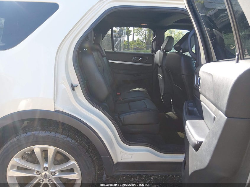 2018 FORD EXPLORER XLT · Фото 8