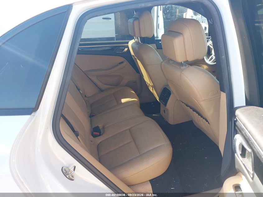 PORSCHE MACAN - zdjęcie 8