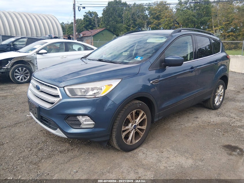 Vin: 1fmcu9gd4jua87955, lot: 46679954, ford escape se 20182