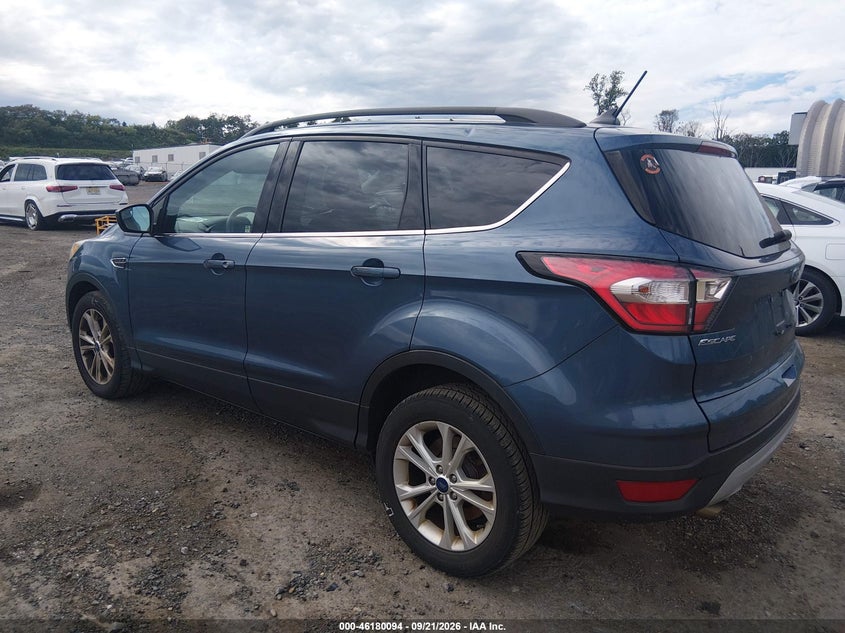 Vin: 1fmcu9gd4jua87955, lot: 46679954, ford escape se 20183