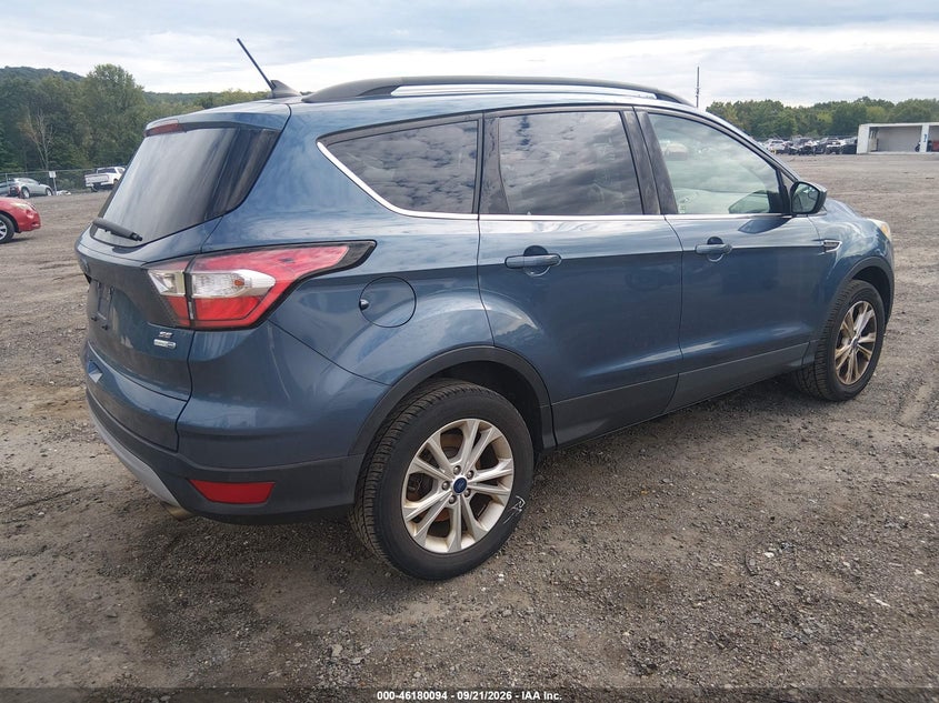 Vin: 1fmcu9gd4jua87955, lot: 46679954, ford escape se 20184