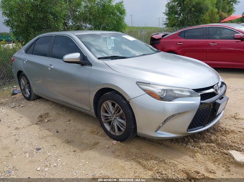 TOYOTA CAMRY - zdjęcie 1