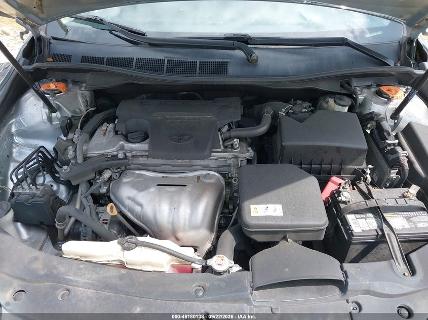 TOYOTA CAMRY - zdjęcie 10