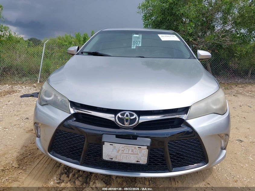 TOYOTA CAMRY - zdjęcie 12