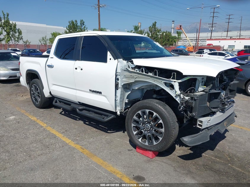 TOYOTA TUNDRA - zdjęcie 1