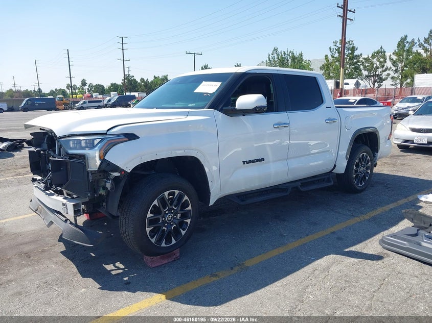 TOYOTA TUNDRA - zdjęcie 2