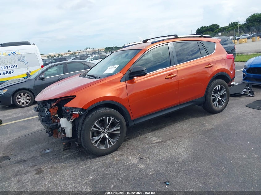 Vin: jtmzfrev3fj053423, lot: 46680158, toyota rav4 le 20152