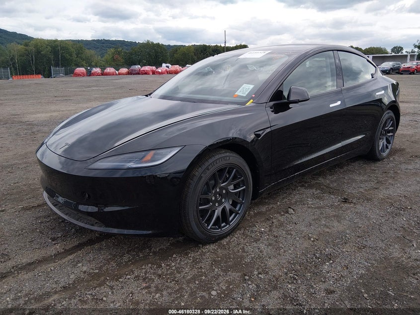2026 Tesla Model 3, Затоплення, IAAI, VIN 5YJ3E1EB2TF226111 — фото 2