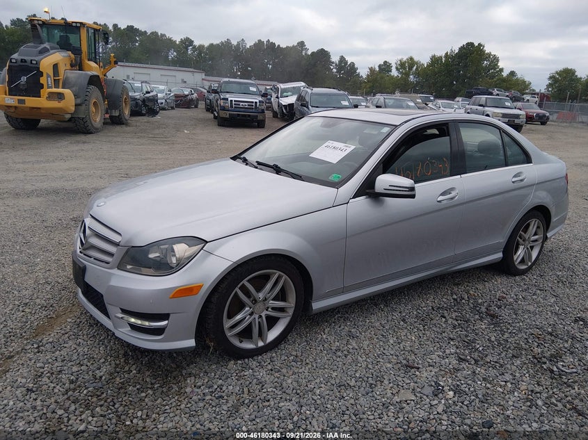 Vin: wddgf8bb5cr207709, lot: 46680203, mercedes-benz c 300 sport 4matic 20122