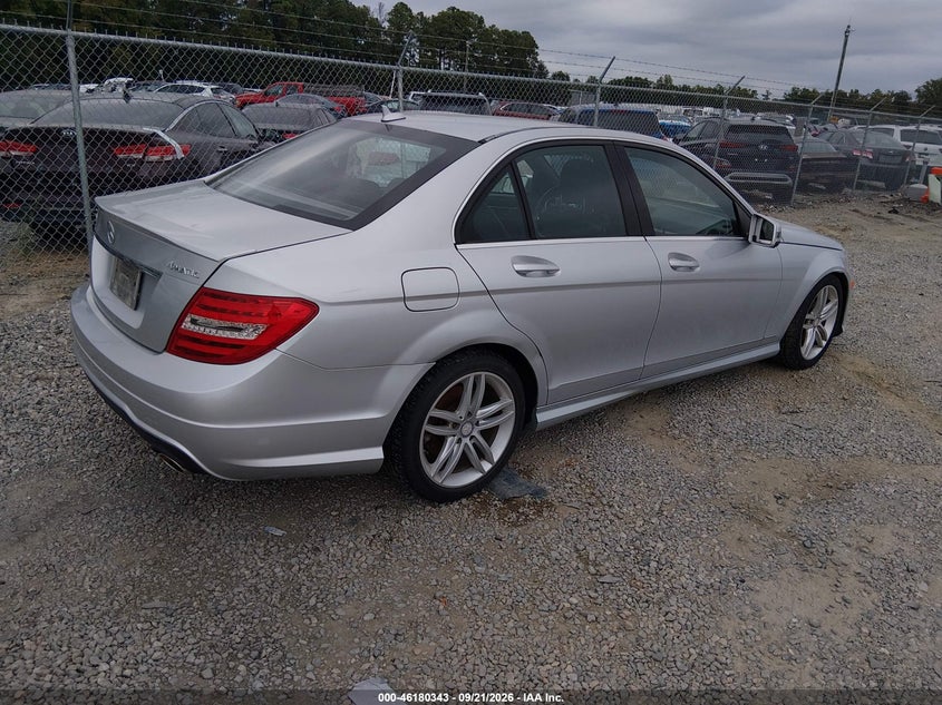 Vin: wddgf8bb5cr207709, lot: 46680203, mercedes-benz c 300 sport 4matic 20124
