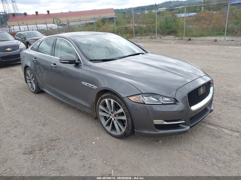 Vin: sajwj1cd8k8w20435, lot: 46680274, jaguar xj r-sport 2019 img_1