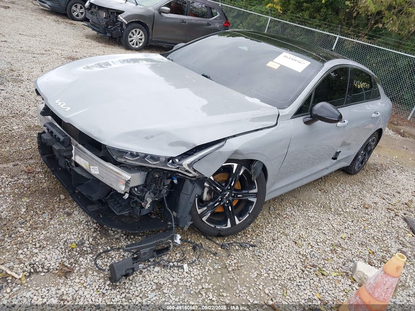 2022 Kia K5, Left & Right Side, IAAI, VIN 5XXG64J28NG104732 — photo 2