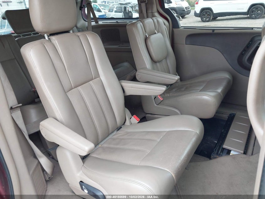 CHRYSLER TOWN & COUNTRY 2012 VIN 2C4RC1CGXCR116703
