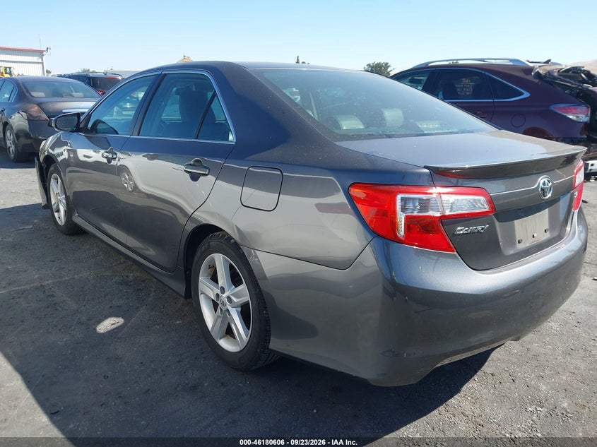 Vin: 4t1bf1fk4eu739101, lot: 46680466, toyota camry se 20143