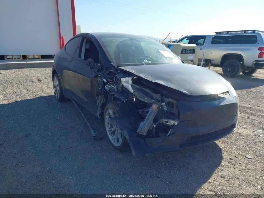 Vin: 5yjygdee9lf018142, lot: 46680602, tesla model y long range dual motor all-wheel drive 2020 img_1