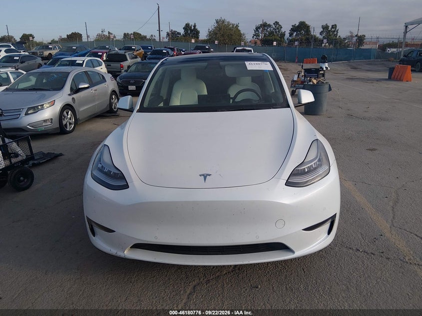 TESLA MODEL Y - zdjęcie 13