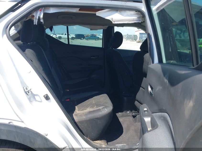 NISSAN KICKS 2018 VIN 3N1CP5CU8JL516232