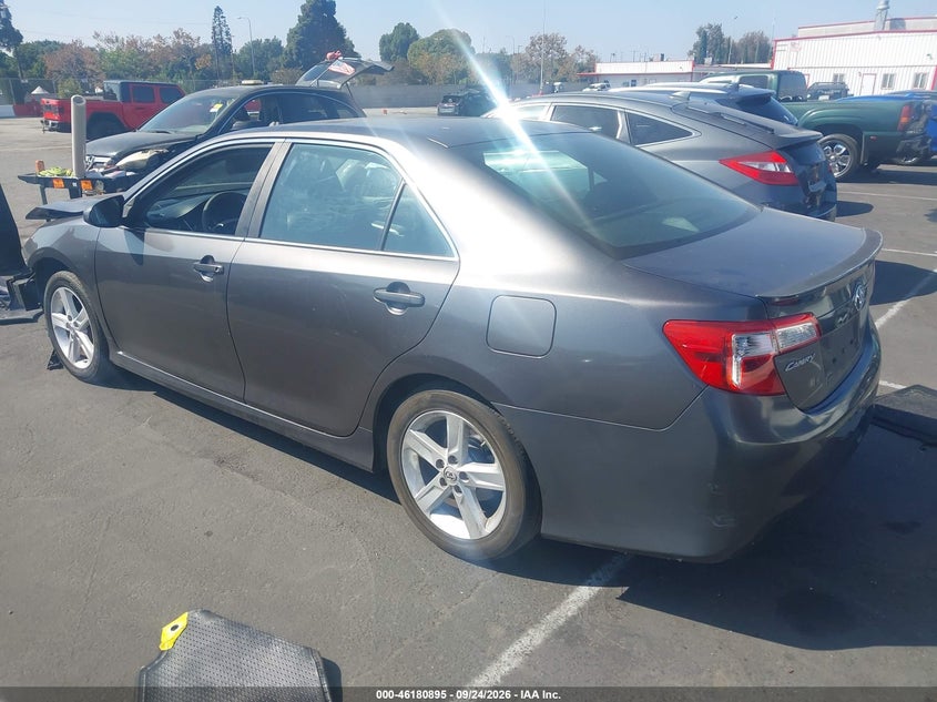 Vin: 4t1bf1fk0eu467274, lot: 46680755, toyota camry se 20143