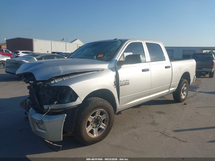 Vin: 3c6ur4cl1dg613662, lot: 46680868, ram 2500 tradesman 20132