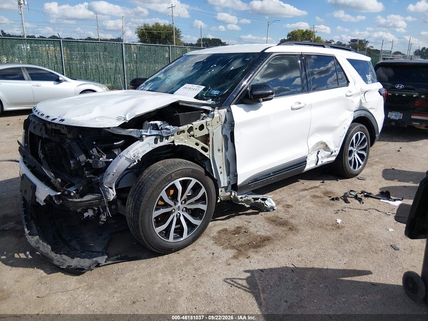 2025 Ford Explorer, По колу, IAAI, VIN 1FMUK8KH9SGB16039 — фото 2