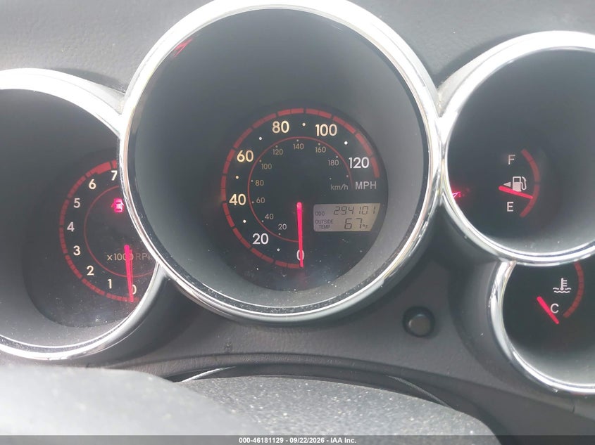 Photo 7 - PONTIAC VIBE