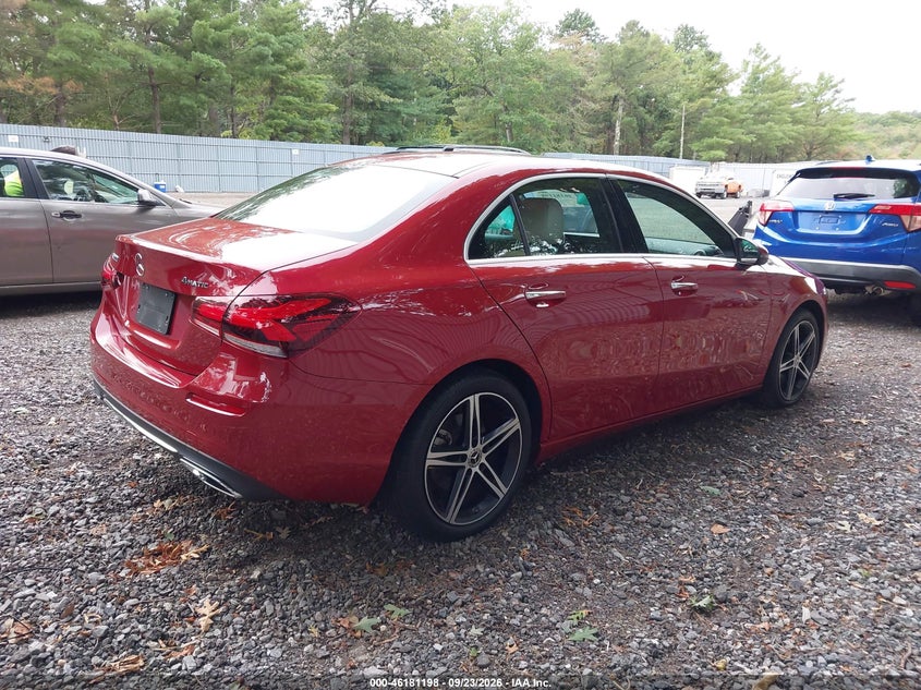 Vin: w1k3g4fb3nj356670, lot: 46681058, mercedes-benz a 220 4matic 20224