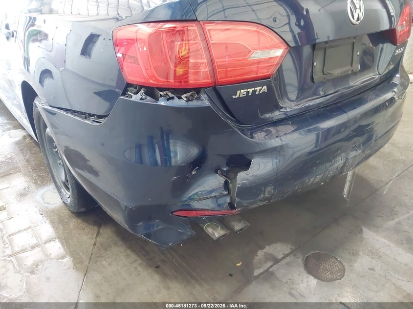 2011 VOLKSWAGEN JETTA auction photo 6