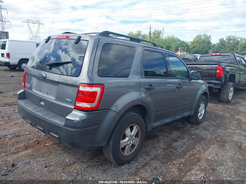 Vin: 1fmcu9dg2akd42175, lot: 46681209, ford escape xlt 20104