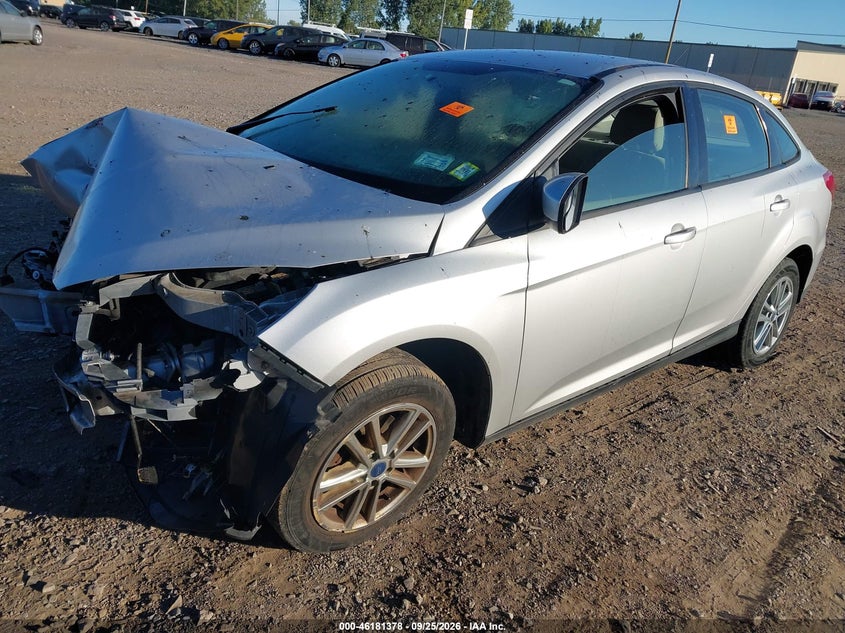 Vin: 1fadp3f27jl225285, lot: 46681238, ford focus se 20182