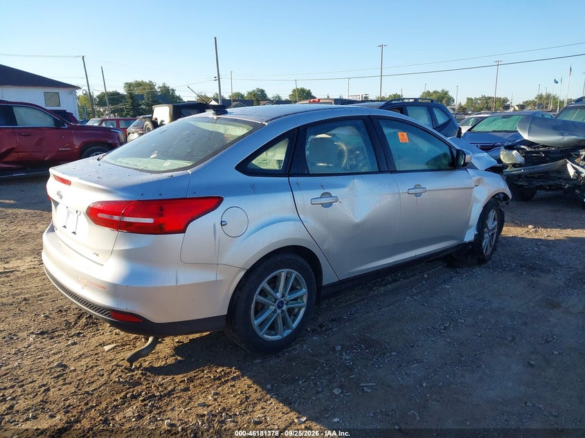 Vin: 1fadp3f27jl225285, lot: 46681238, ford focus se 20184
