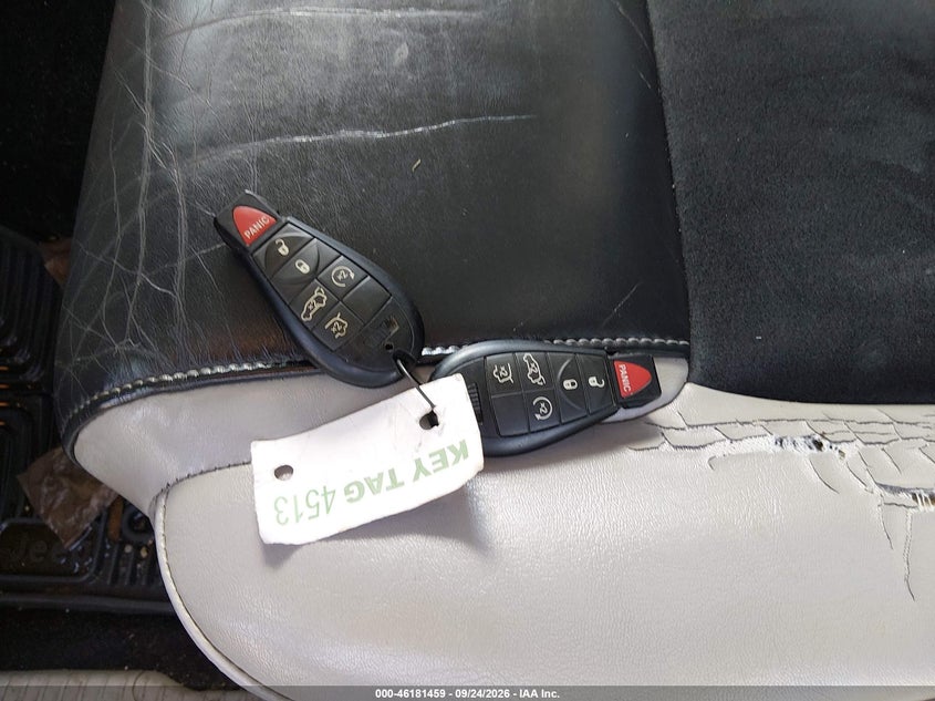 2008 JEEP COMMANDER OVERLAND · Фото 11
