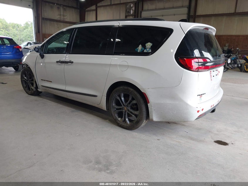 Vin: 2c4rc1bg0rr133553, lot: 46681377, chrysler pacifica touring l 20243